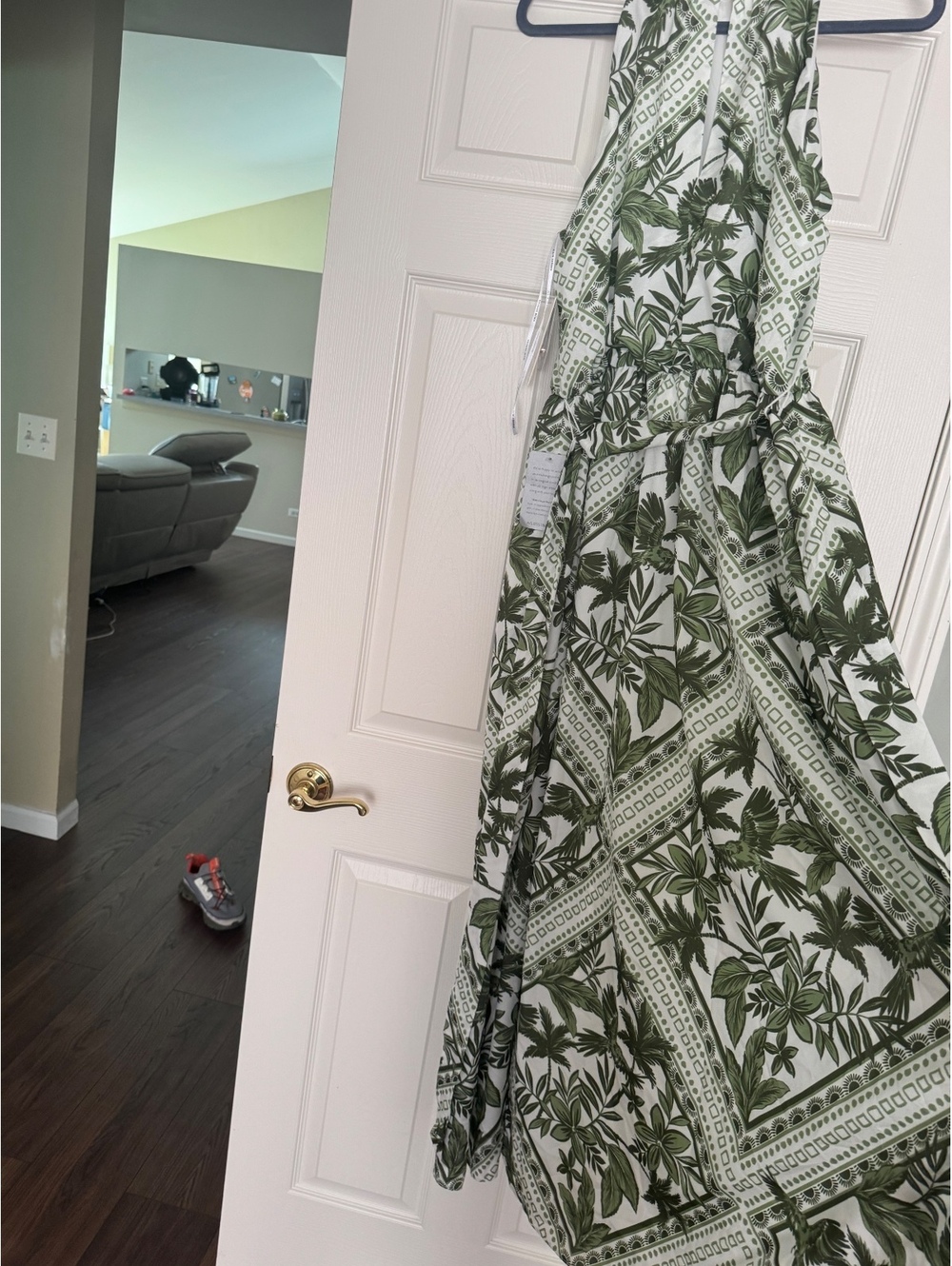 Júlia Jordan Sleeveless Tie Belt Maxi Dress - Picture 4 of 6